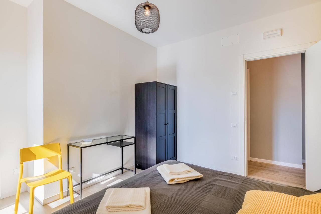 Family & Friends Rooms With Shared Bathroom Pádua Exterior foto