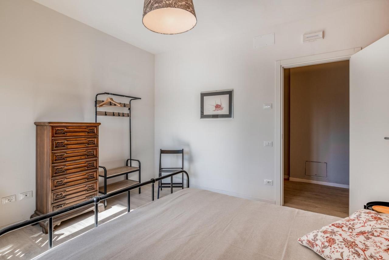 Family & Friends Rooms With Shared Bathroom Pádua Exterior foto